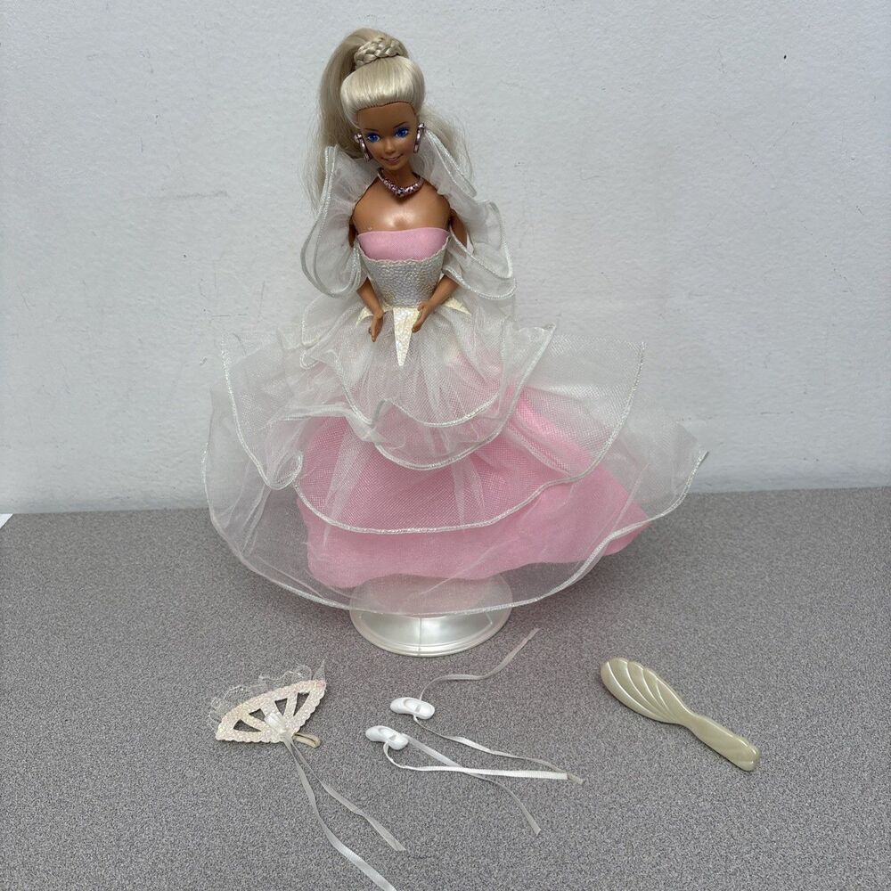 Vintage Barbie Dance Magic Doll with Dress & Accessories Mattel 1989